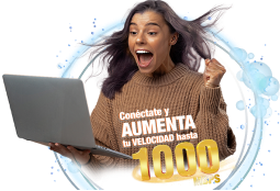chica feliz por su nueva velocidad de internet